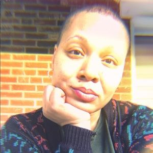 Meet your Posher, Dione